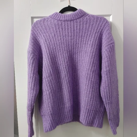 Zara Sweater - Picture 3 of 4